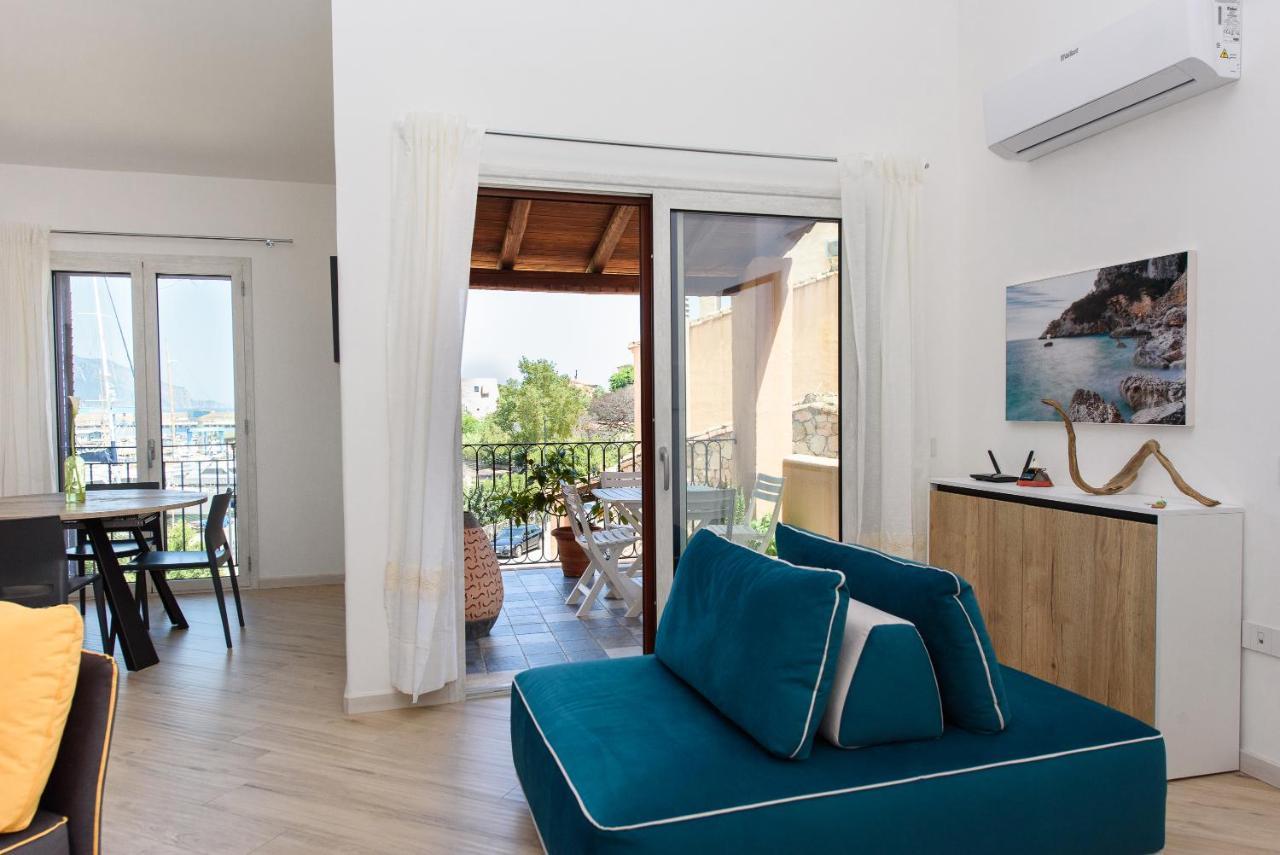 Loft Lungomare Vista Mare E Monti Apartment อาร์บาตักซ์ ภายนอก รูปภาพ