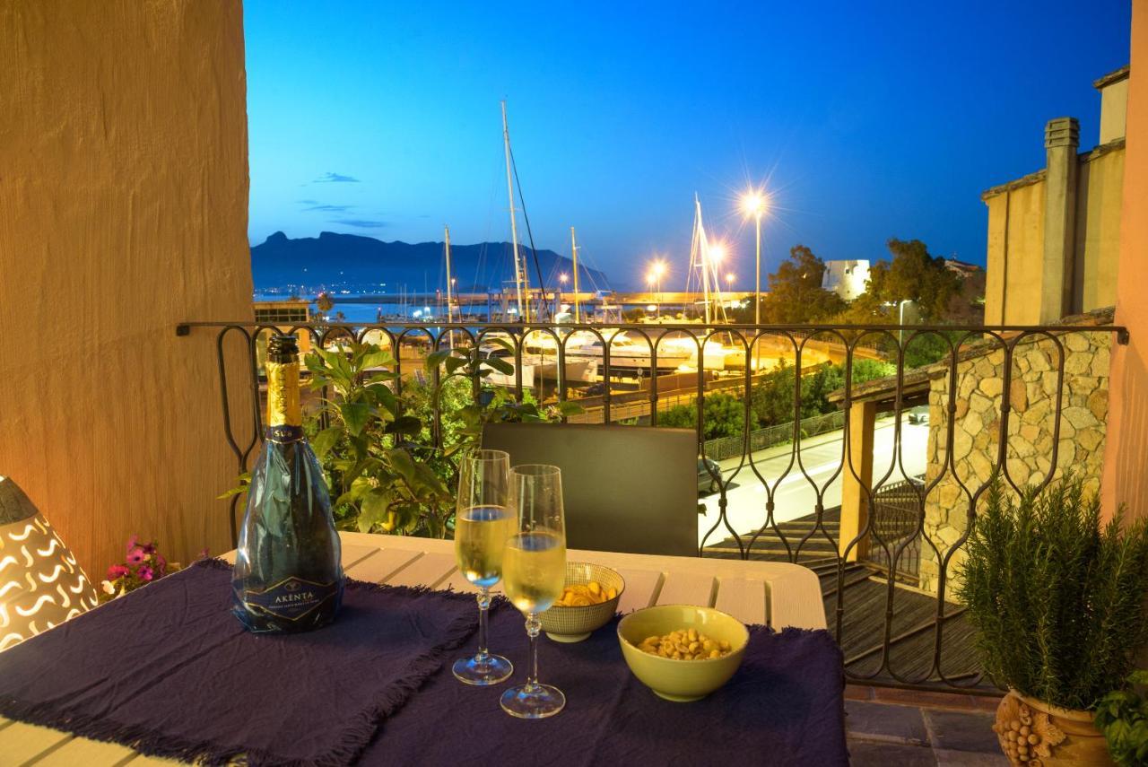Loft Lungomare Vista Mare E Monti Apartment อาร์บาตักซ์ ภายนอก รูปภาพ